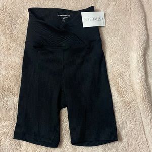 NWT Intermix ribbed black biker shorts size xs.